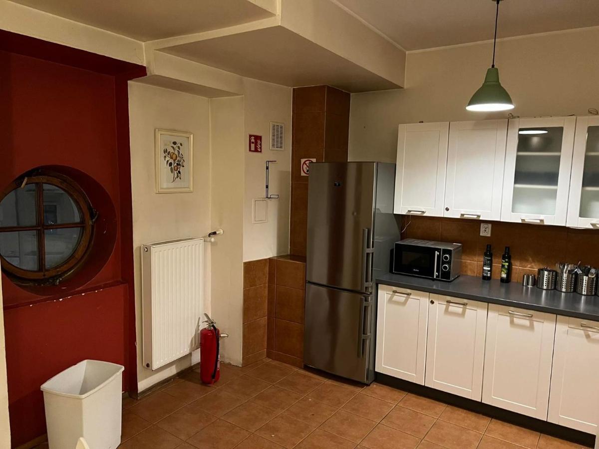 50 People Bis Apartment Krakau Exterior foto
